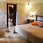 Trulli Panoramici Альберобелло