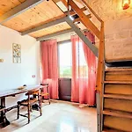Trulli Panoramici 3* Альберобелло