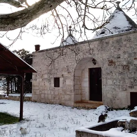 Alojamento de Acomodação e Pequeno-almoço Trulli Panoramici 2*
