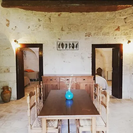 Trulli Panoramici Bed & Breakfast 3*