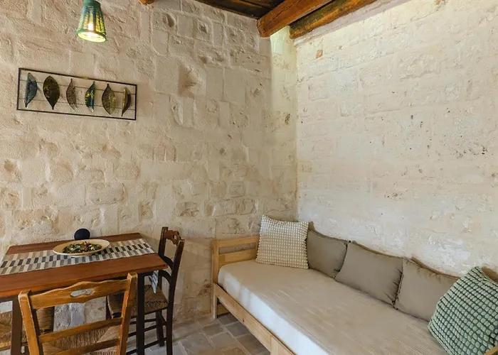 Trulli Panoramici Couette-café 3*